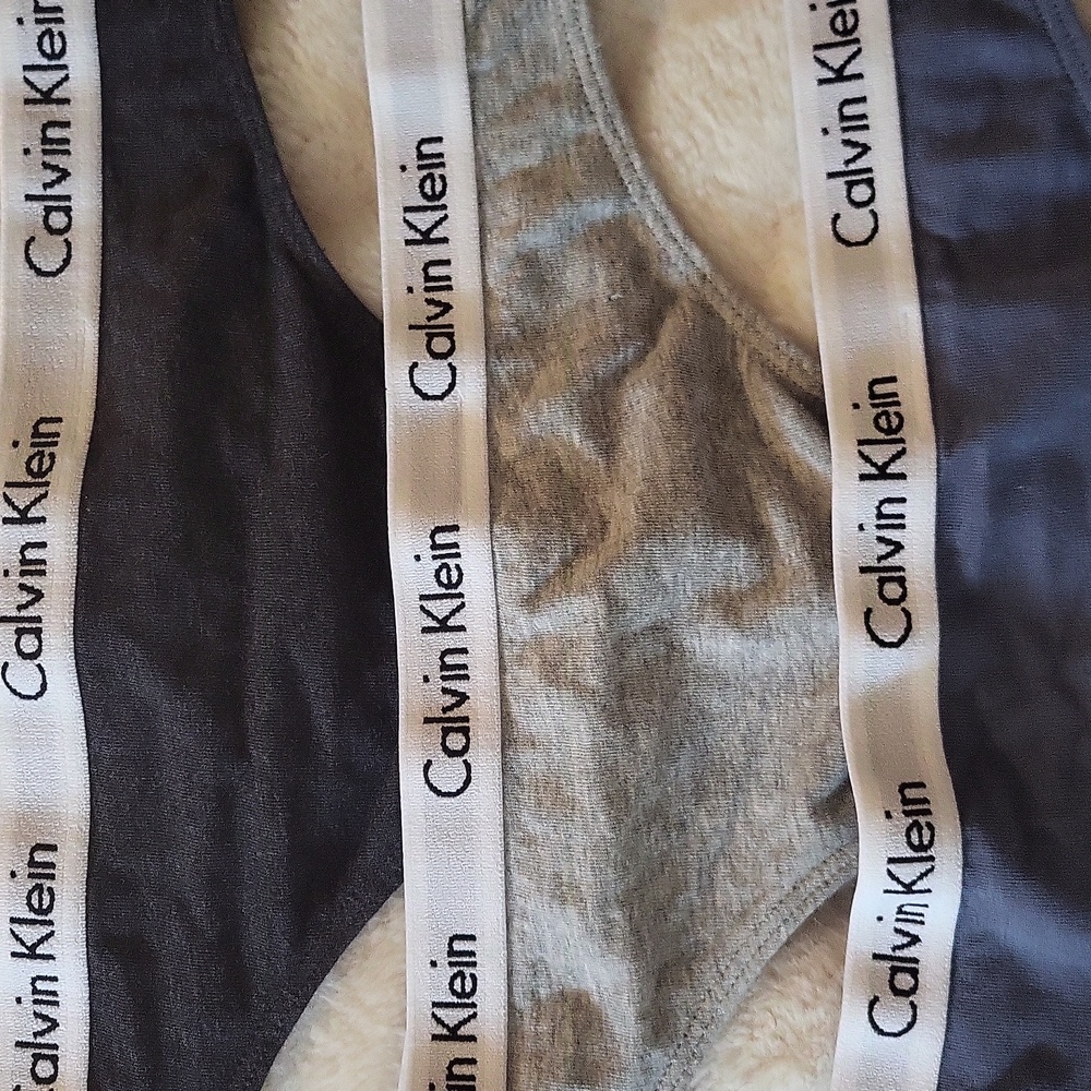 NWOT Calvin Klein Cotton Thong Set With Signature Waistband - Women's - Picture 3 of 3